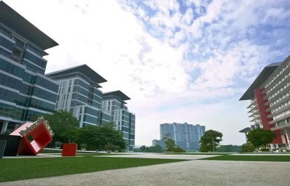 思特雅大学电子商务专业
