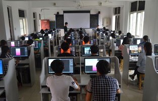 电子商务专业要上什么课