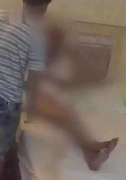 印度少女遭14人强奸两年现怀孕8月